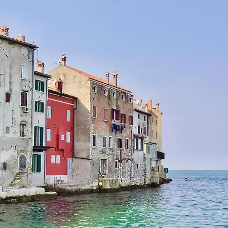 Elda * Rovinj