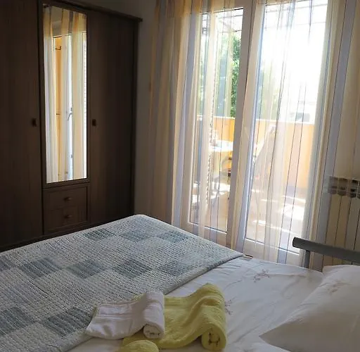Elda * Rovinj