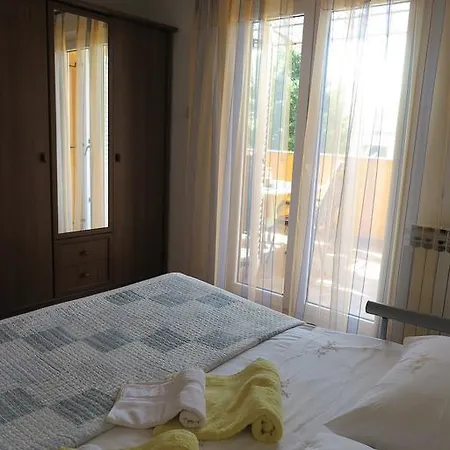 Elda * Rovinj
