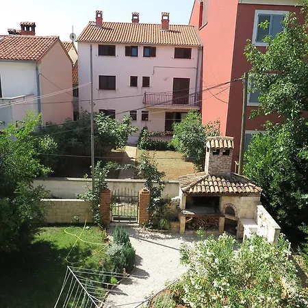 Elda Apartment