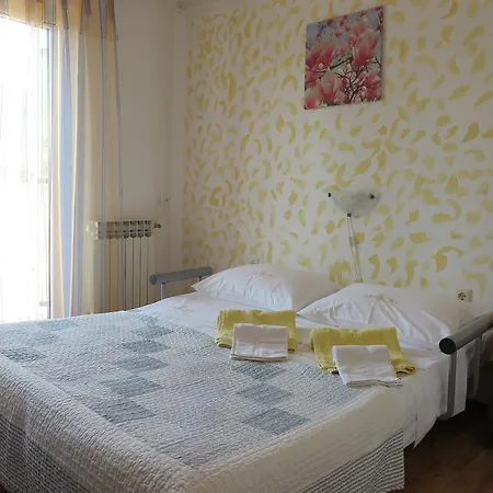 Elda Apartment