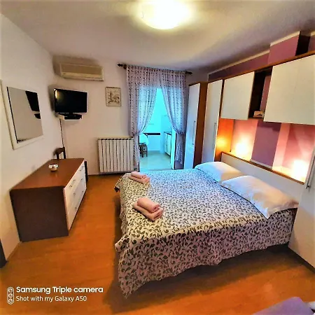 Elda * Rovinj